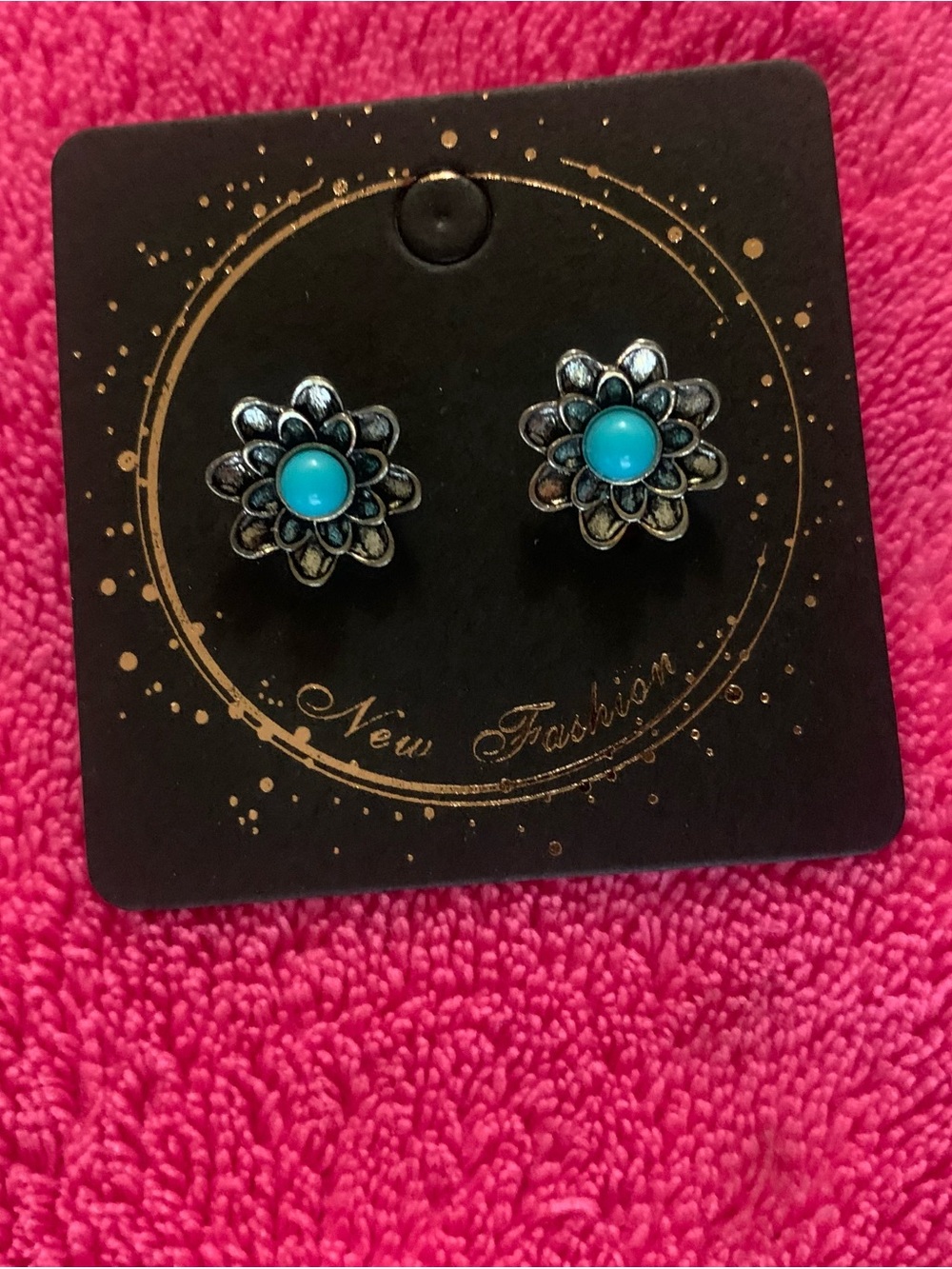 Turquoise Center Floral Stud Earrings